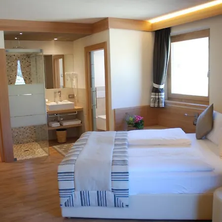 Bondi Bed & Breakfast