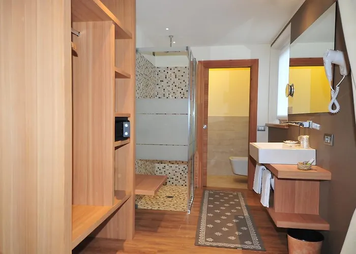 Bondi 3*